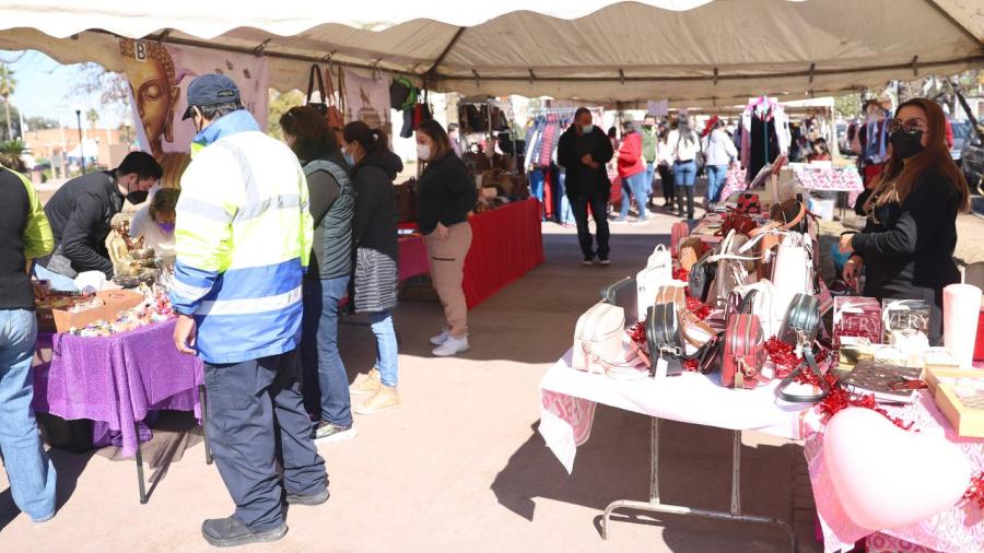 Celebrarán San Valentín con primer bazar "Haciendo Comunidad" del año 