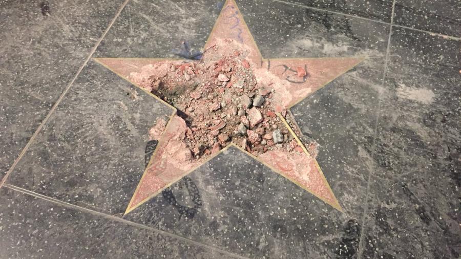 Así quedó la estrella de Donald Trump en Hollywood