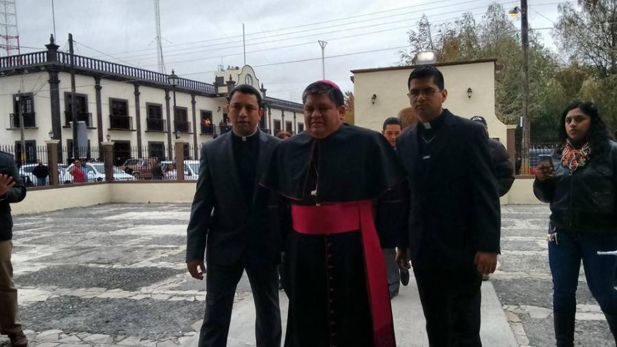 Obispo de Laredo oficia misa en Basílica de Guadalupe en CDMX