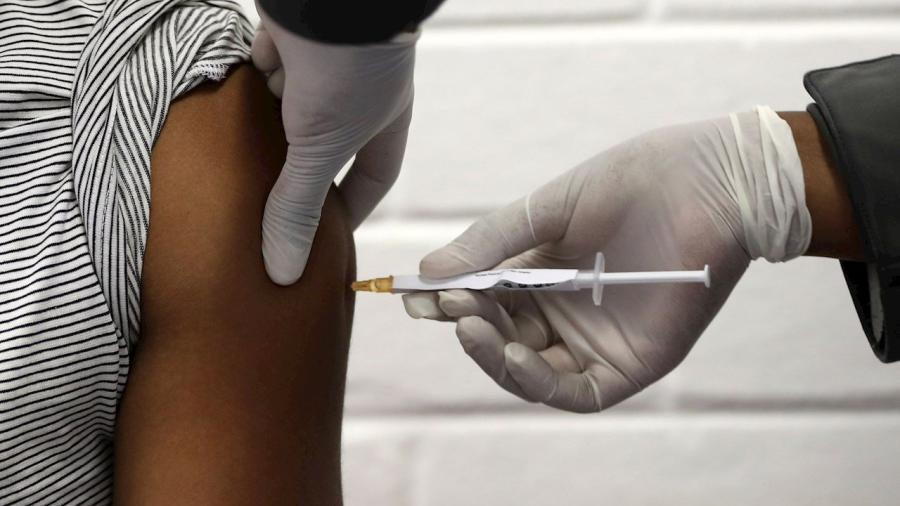 Rusia concluye pruebas de su primera vacuna contra covid-19 