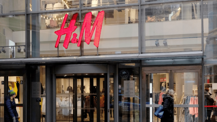 Abandonará H&M el mercado ruso, pero reabre tiendas temporalmente