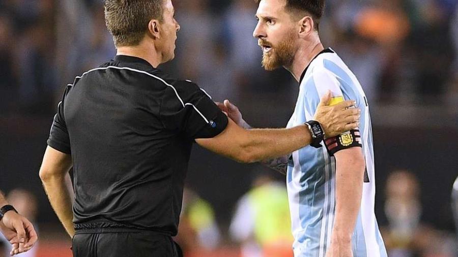 Por atacar verbalmente a árbitros es suspendido Lionel Messi