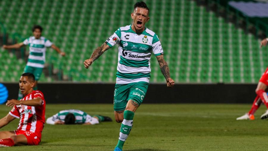 Santos vence 2-1 a Necaxa