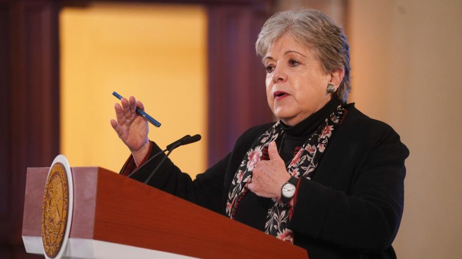 'Fuimos con otra idea'; Alicia Bárcenas sobre su asistencia a polemica boda de Martín Borrego en el MUNAL 