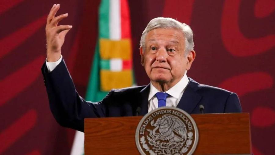Acusa AMLO censura de YouTube por eliminar mañanera donde exhibe a reportera del NYT