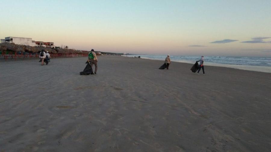 Recibe playa Miramar trabajos permanentes de limpieza 