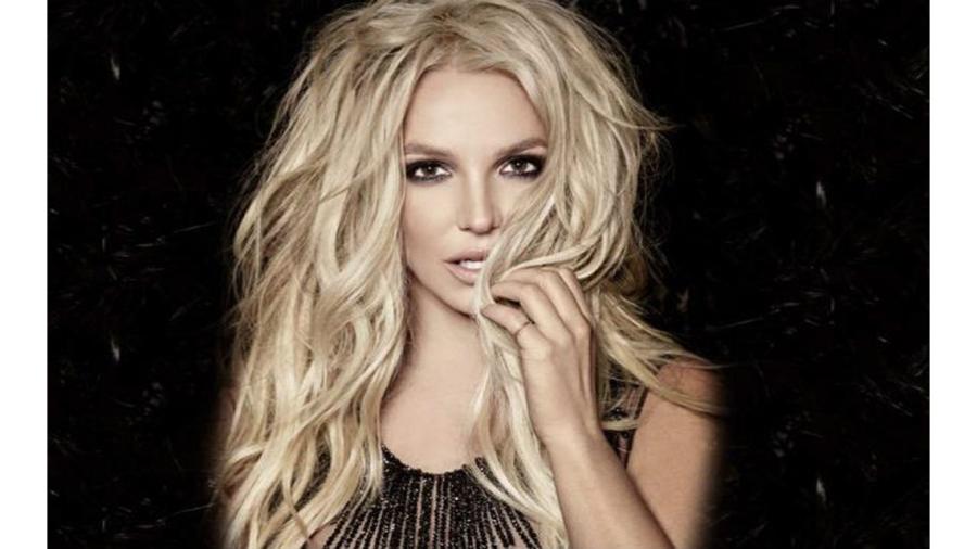 Britney Spears sufre accidente con su vestuario