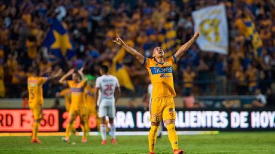 Tigres vence 3-0 al Toluca