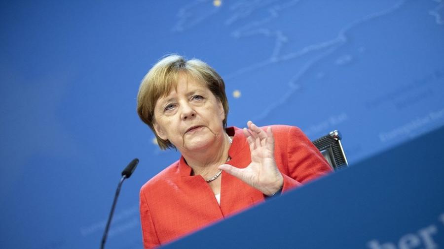 Merkel felicita a Bolsonaro y espera que continúe la cooperación con Brasil