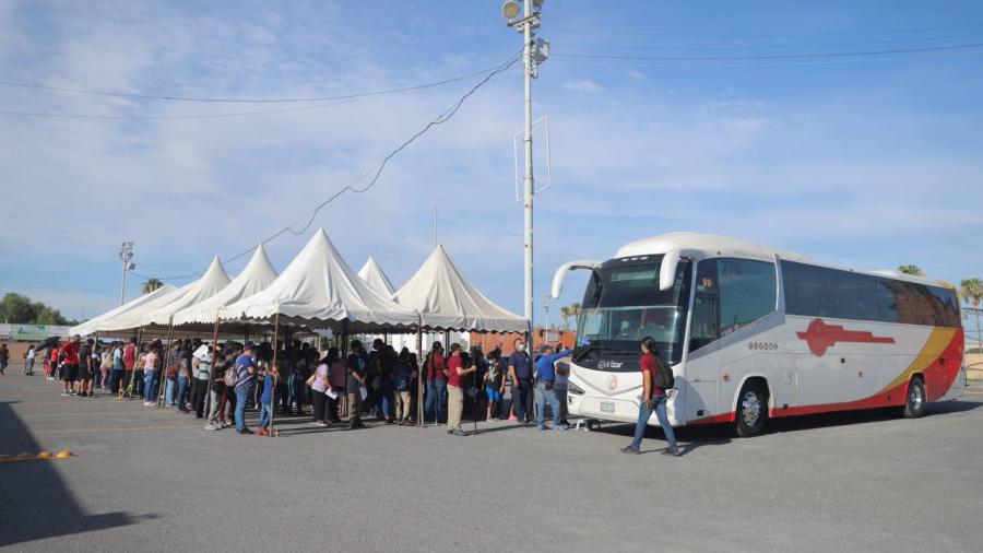 Contin&uacute;a vacunaci&oacute;n transfroteriza contra el COVID-19 