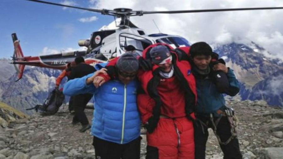 Seis muertos y una superviviente en accidente de helicóptero en el Himalaya