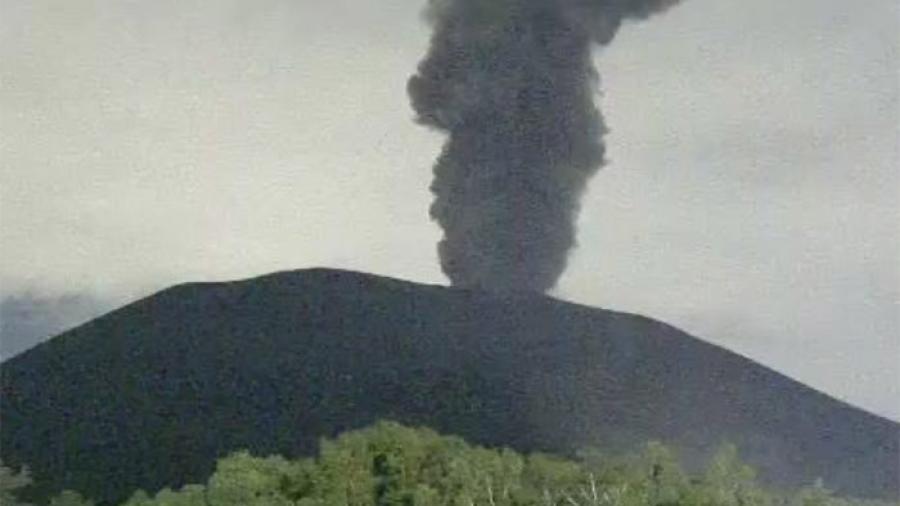 Japón en alerta, tras erupción de Monte Asama