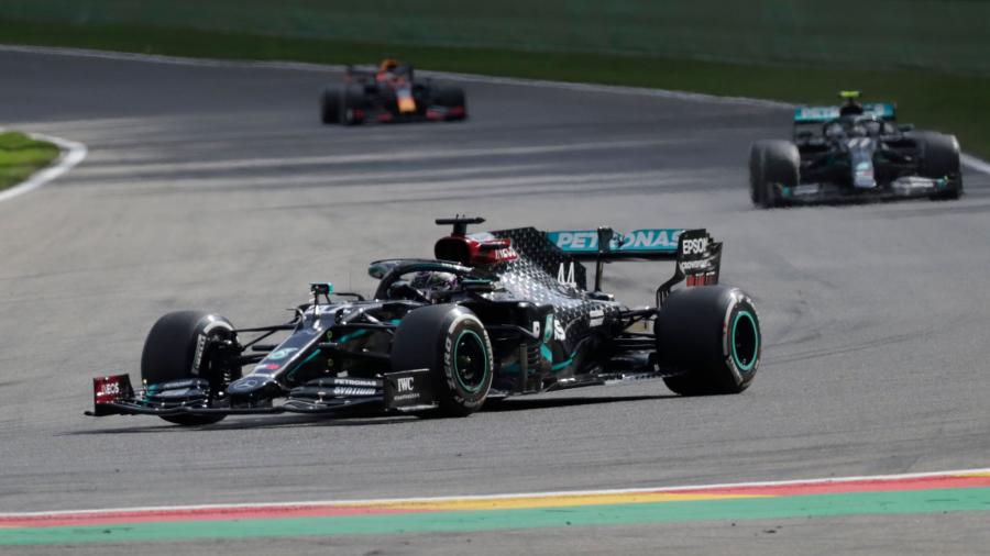 Hamilton gana el GP con dedicatoria 