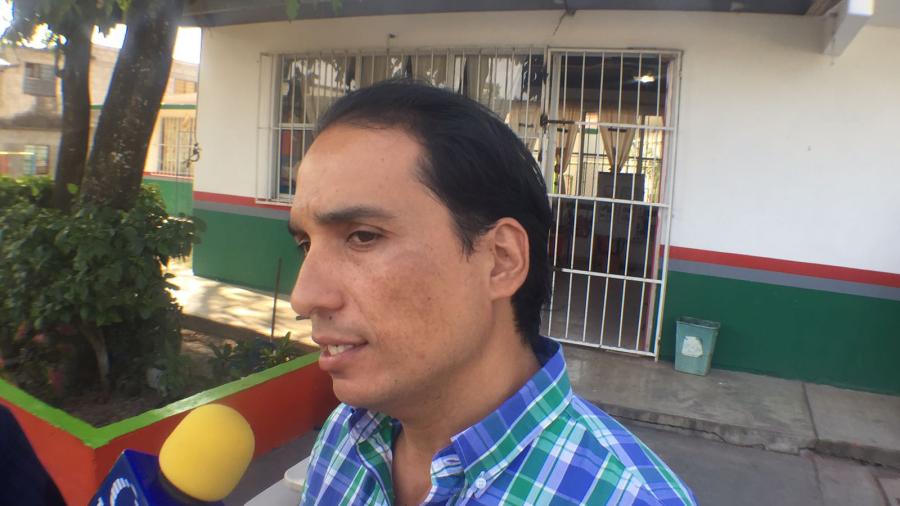 "Total apoyo a las escuelas de Pánuco": Ricardo García Escalante