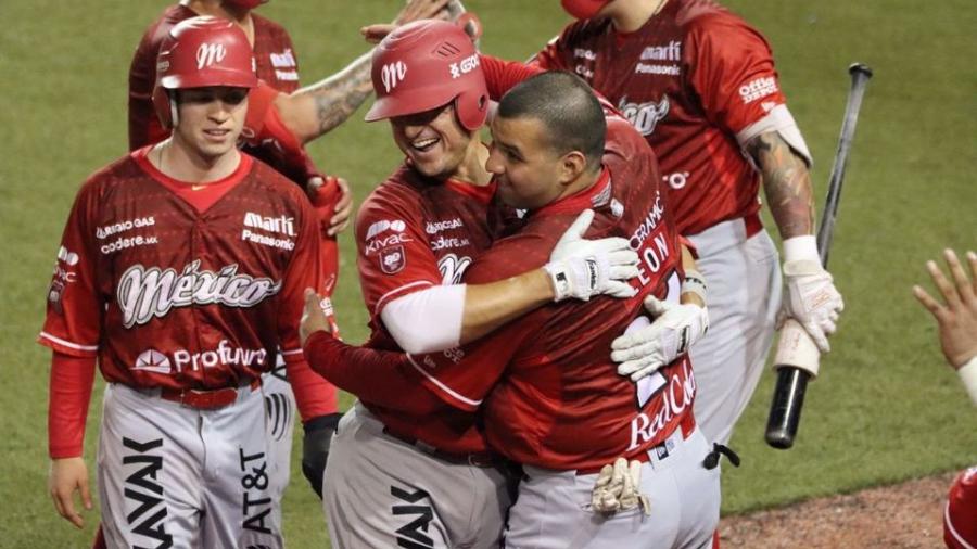 Jorge Cantú se convierte en el 1er mexicano en pegar 100 HR en Grandes Ligas y LMB
