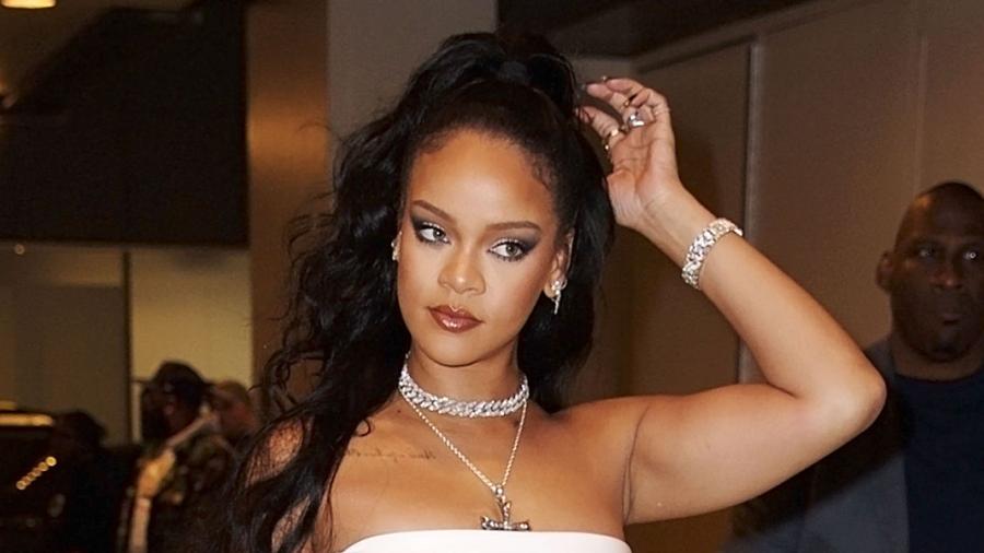 Rihanna dona 2 millones de dólares para víctimas de violencia doméstica durante contingencia