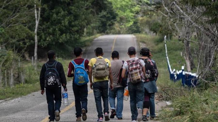 Greg Abbott autoriza a Guardia Nacional y Seguridad Pública devolver inmigrantes ilegales a la frontera