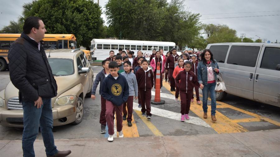 Alumnos de la Primaria Miguel Hidalgo visitan la Presidencia Municipal