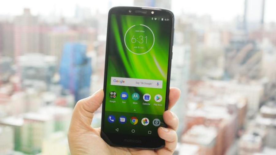 Presenta Motorola celulares para este 2018