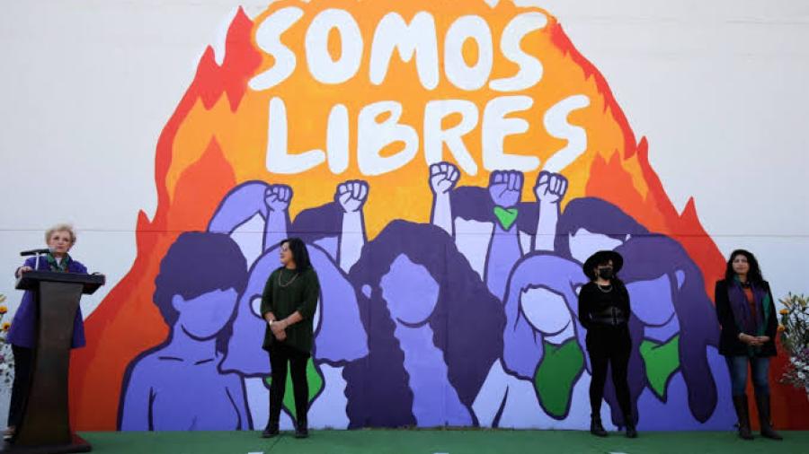 Mural contra la violencia de género es inaugurado en Centro Cultural Mexiquense