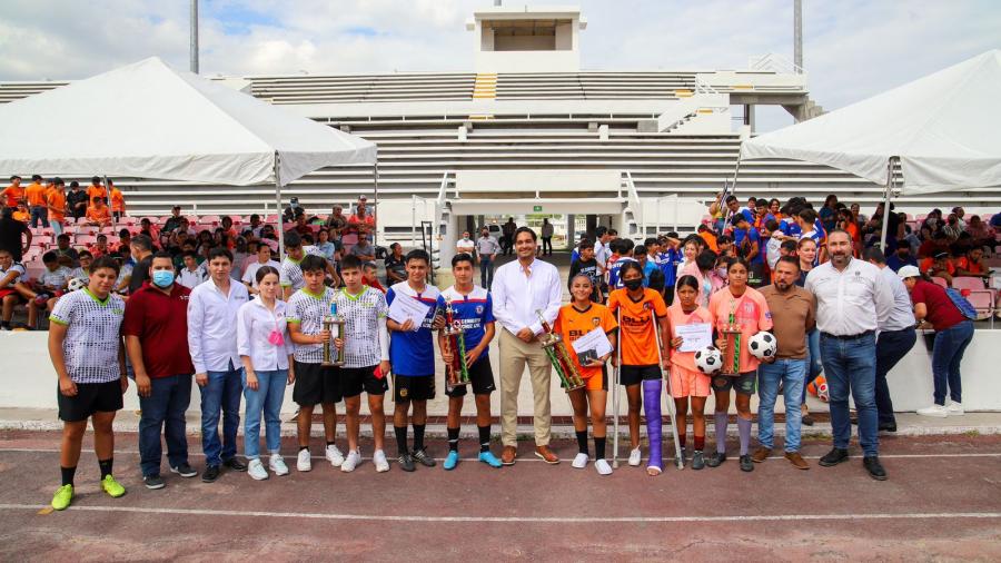 Apuesta Carlos Peña Ortiz al deporte para favorecer salud de la juventud 
