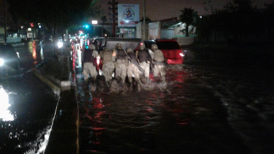 Ejército apoya a población tras devastador tornado