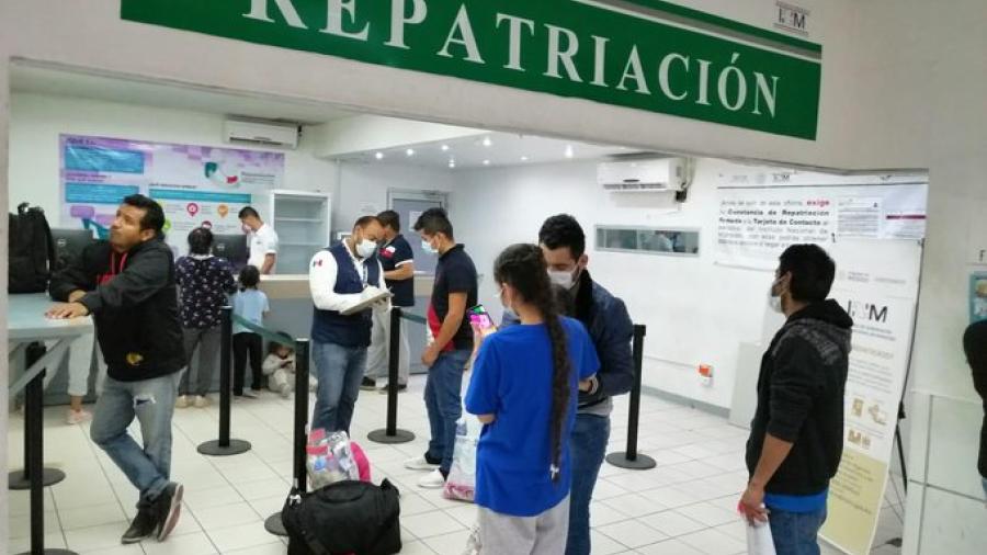 Fortalece Tamaulipas filtros sanitarios contra COVID-19 en módulos de recepción de repatriados