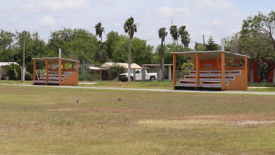 Contin&uacute;a rehabilitaci&oacute;n de &aacute;reas verdes y espacios p&uacute;blicos