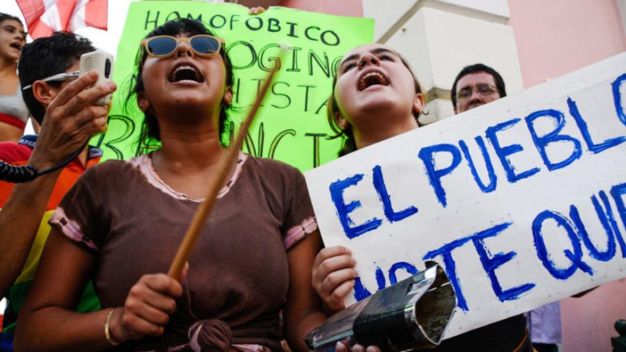 Puerto Rico sale a las calles exigiendo la dimisión de Ricardo Roselló
