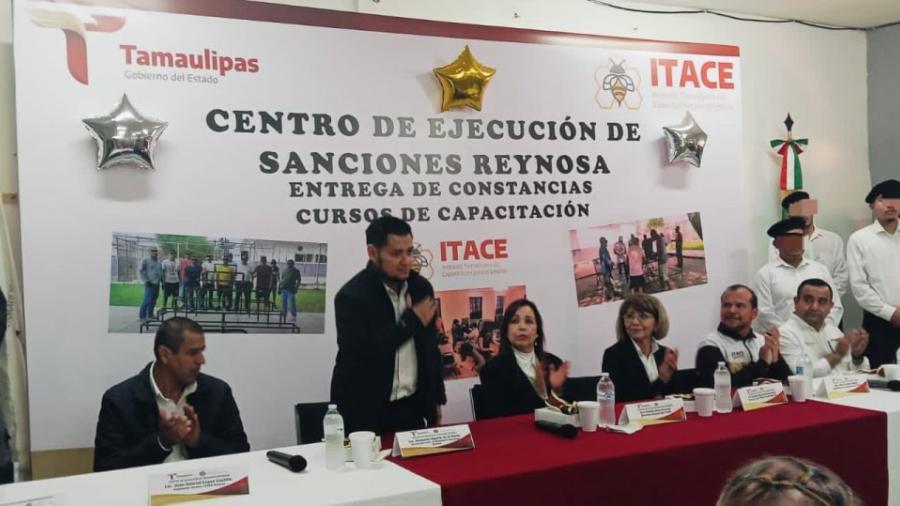 Reciben 280 PPLs constancias de capacitaci&oacute;n laboral