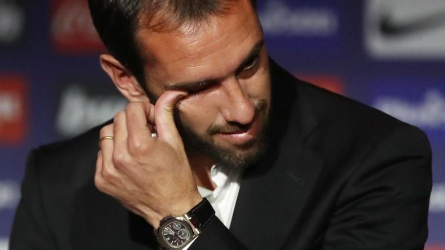 Godín se despide entre lágrimas del Atlético de Madrid