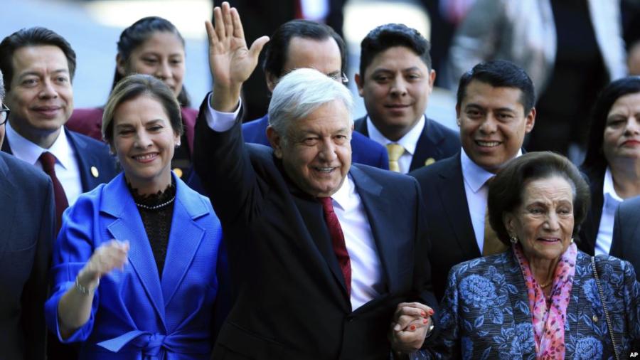 Llamada de Trump, Presupuesto 2019, programa de salud, todo esto y m&aacute;s en conferencia matutina de AMLO