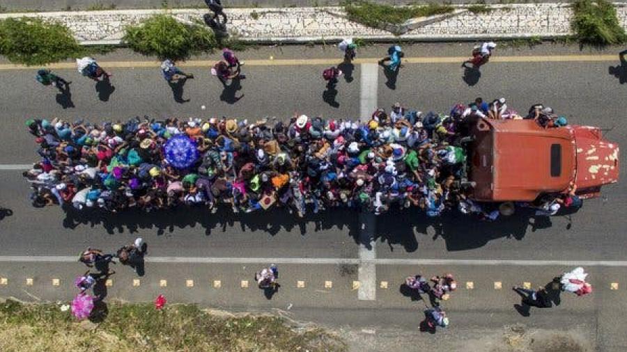 INM es incapaz de recibir caravanas en México