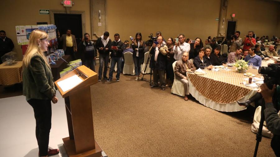 Festejó Maki a comunicadores por el Día del Periodista