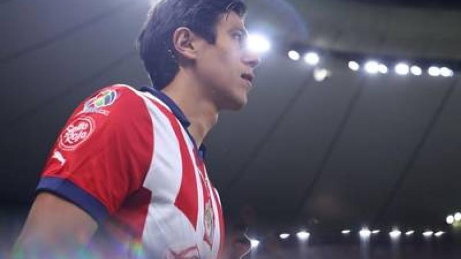 Chivas hace oficial salida de JJ Macías