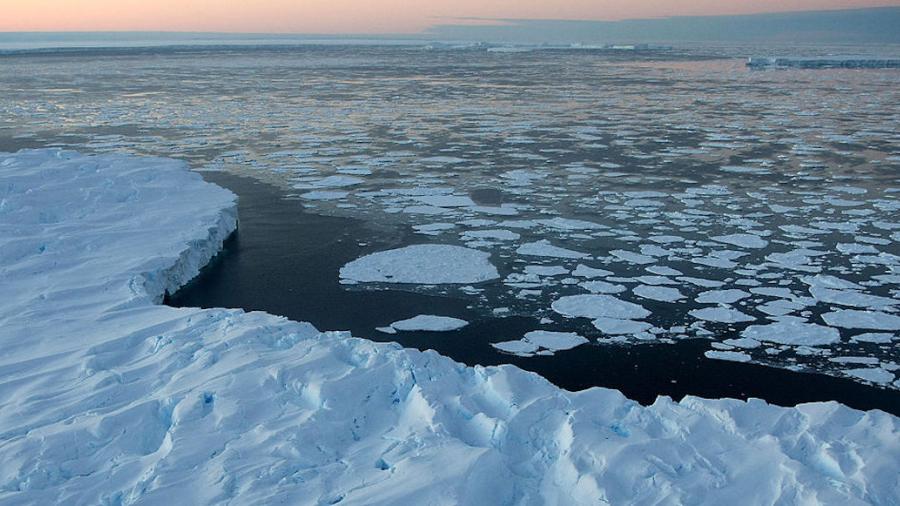 Pedazo de hielo del tamaño de Roma se desprende en la Antártida 