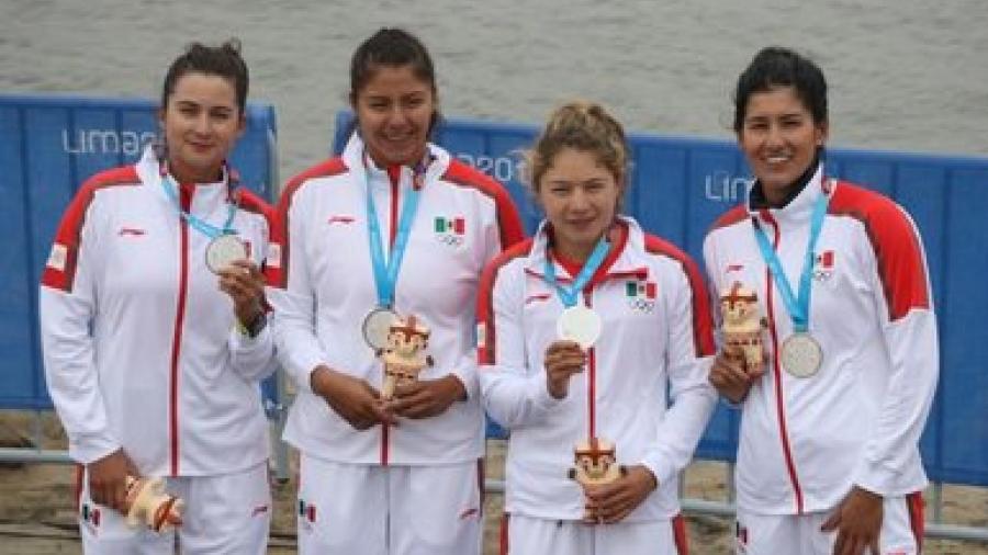  Canotaje femenil mexicano se ‘cuelga’ presea de plata