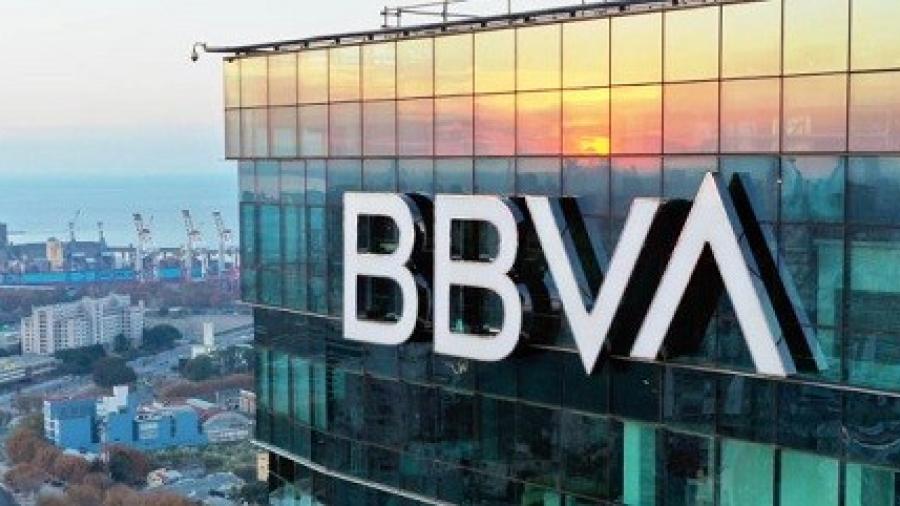 Susana Valencia es promovida a CEO de BBVA USA en Texas