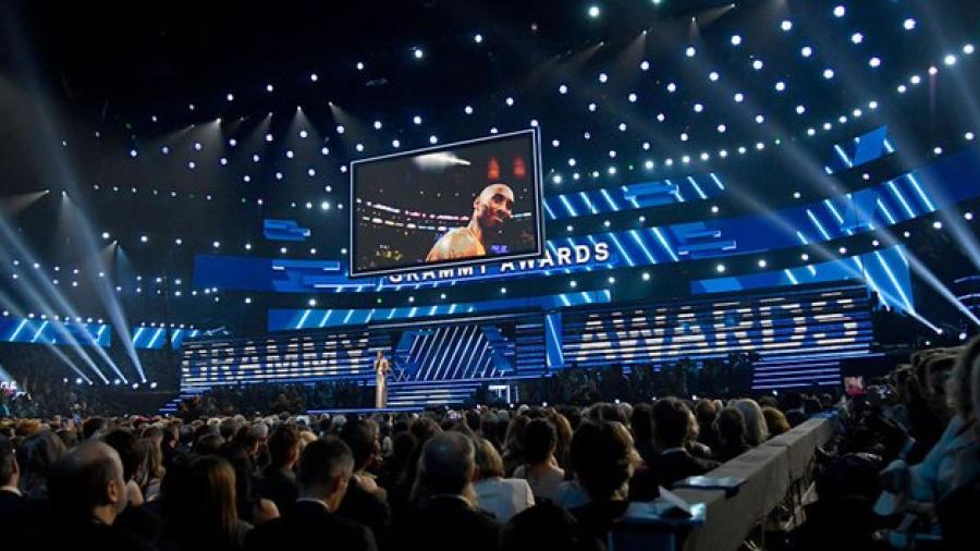 Con emotivo homenaje a Kobe Bryan, se llevan a cabo los Grammys 2020 