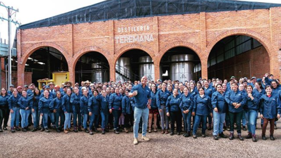 Dwayne Johnson lanza su nuevo tequila