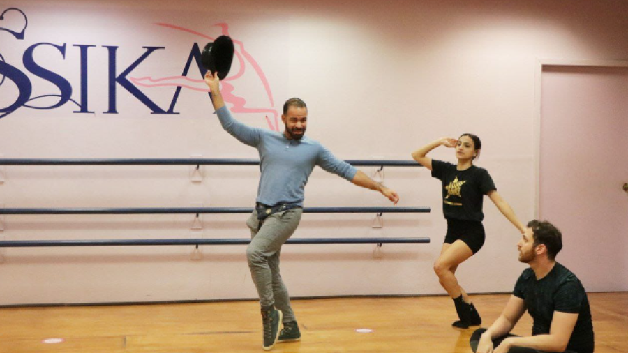 Une Gobierno Municipal academias de danza para ensamble navideño; será dirigido por coreógrafo internacional