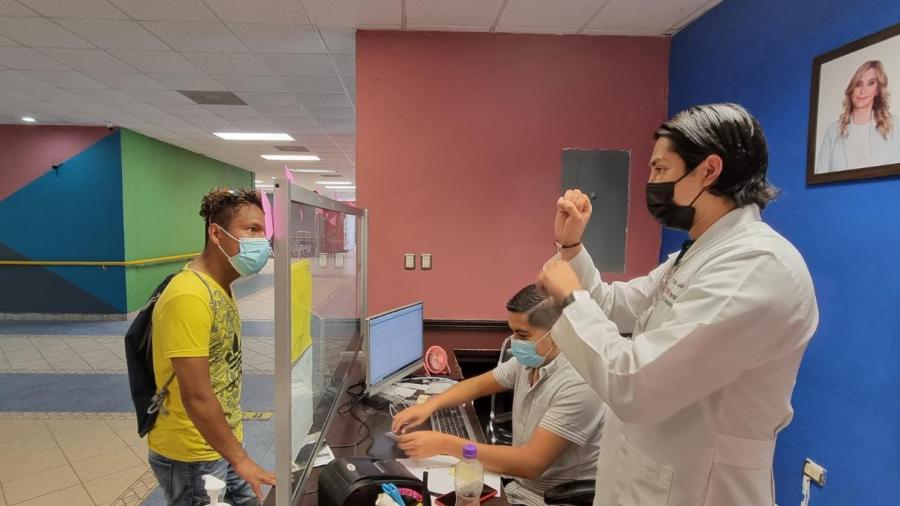 El CRI ofrece consultas con la interpretación de Lengua de Señas Mexicana para personas con discapacidad auditiva