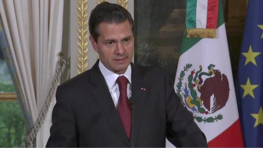 EPN se compromete a informar a Macron sobre la situación del TLCAN