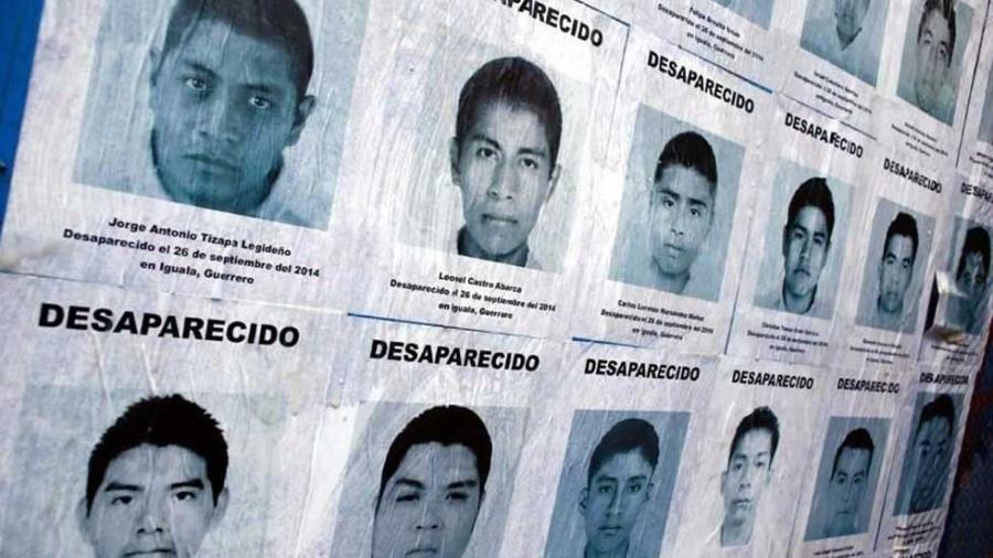 Padres de los 43 exigen participación de organismos internaciones en apertura de archivos militares