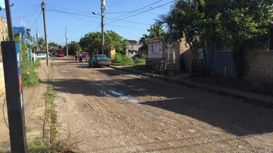 COEPRIS realiza labores de saneamiento en la zona de inundación