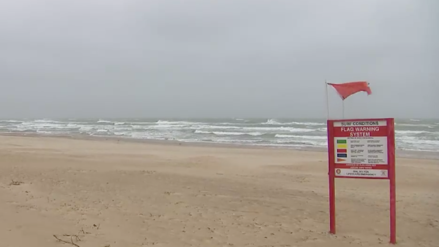 Cierran acceso a playa de la Isla del Padre por bajas temperaturas 