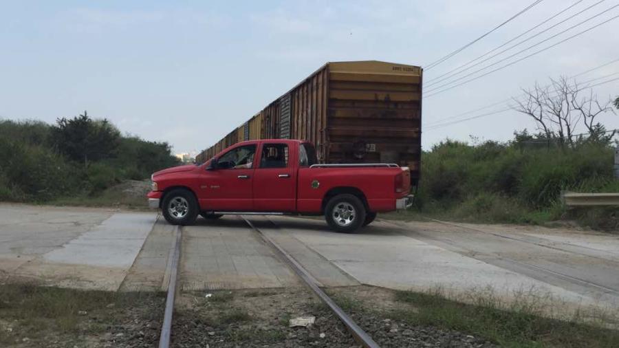 Serán rehabilitados cruces del ferrocarril, para evitar accidentes