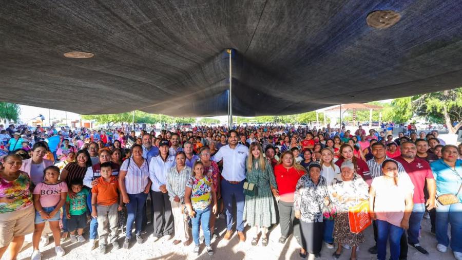 Celebró Carlos Peña Ortiz el Día de las Madres en Loma Real
