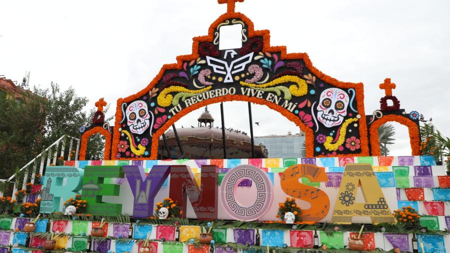 Invita Gobierno de Reynosa a visitar Monumental Altar de D&iacute;a de Muertos 