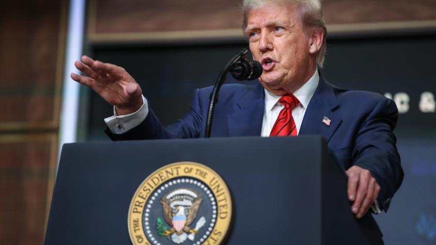 ‘Tendremos que comenzar a buscarlos’: Trump advierte que atacará a cárteles por tierra